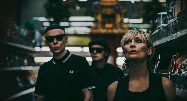 Türkiye’ye Geliyor: Hooverphonic’un Avrupa Turnesi ve Türkiye Konserleri Belçikalı grup