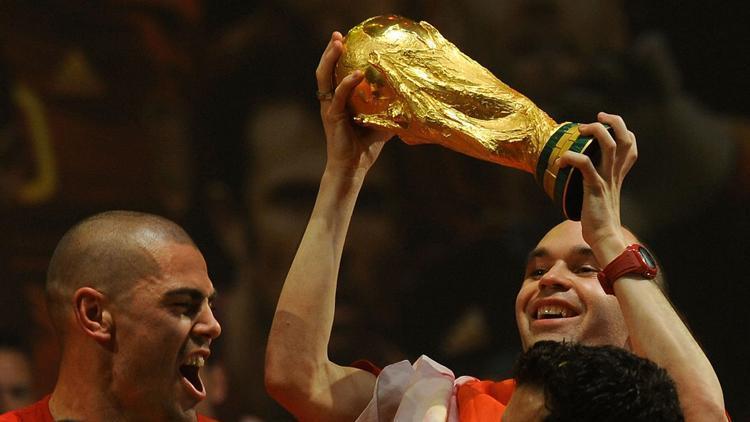 Andres Iniesta: Futbolun efsanevi sanatçısı ve maestro Hayatını futbola adayan