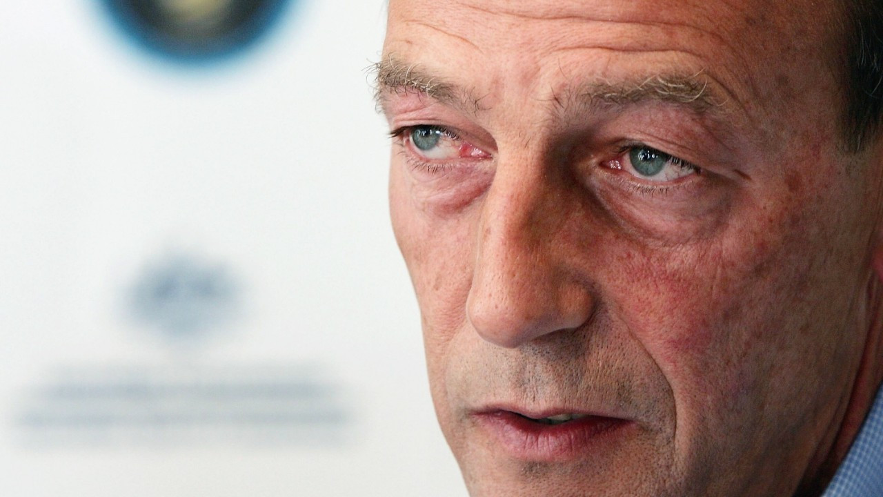 Johan Neeskens Hollandali Futbol Efsanesi Hayatini Kaybetti