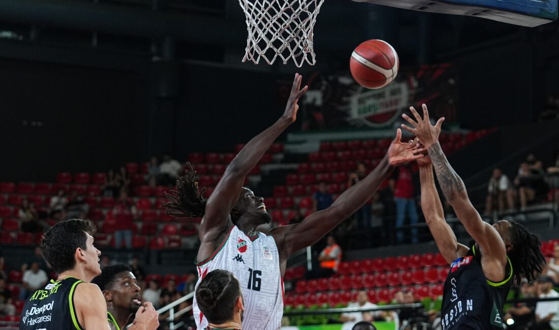Karşıyaka Basketbol Takımı, Yukatel Merkezefendi Belediyesi Basketbol Takımını Mağlup EttiHaberin