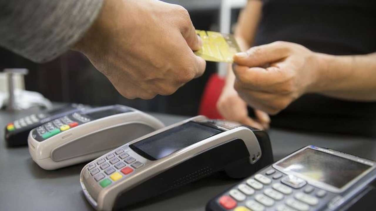 Kredi Kartlari Esnafi Magdur Ediyor Tesk Baskani Esnafin Zarar Ettigini