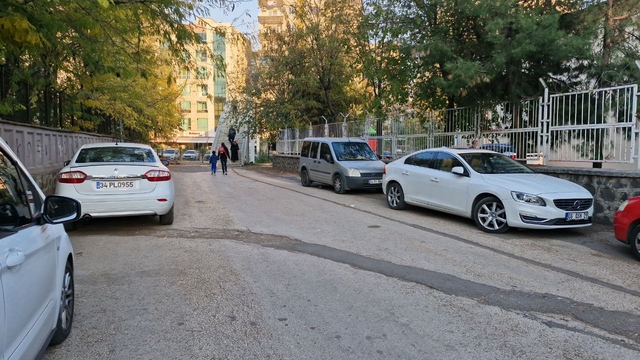 Diyarbakır Lisesi Öğrencileri Tarafından Yaşanan Zorbalık OlayıHaberin BaşlıklarıDiyarbakır Lisesi Öğrencileri