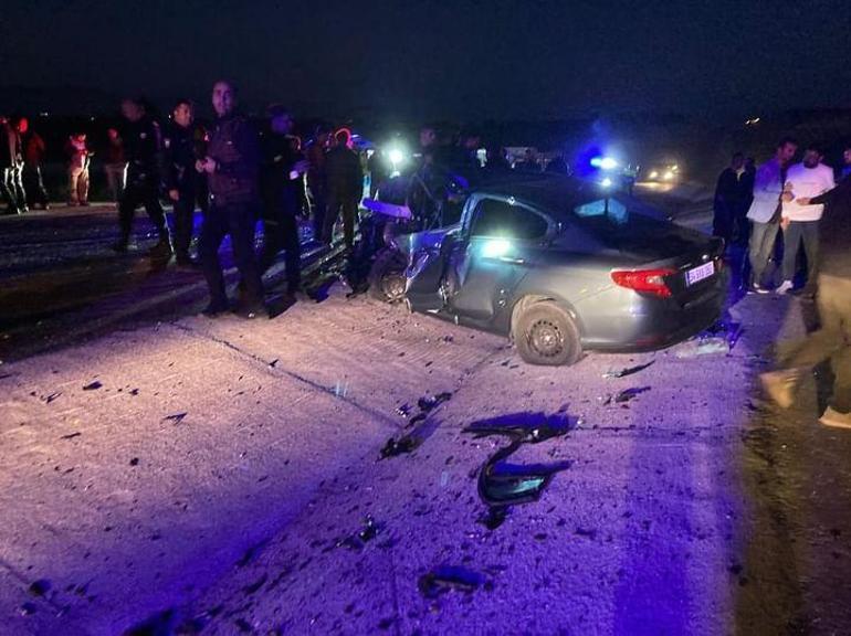 Malatya'da Kamyonet İle Otomobil Çarpıştı: 3 Ölü, 4 Yaralı! Malatyada kamyonet ile otomobil çarpıştı: 3 ölü, 4 yaralı