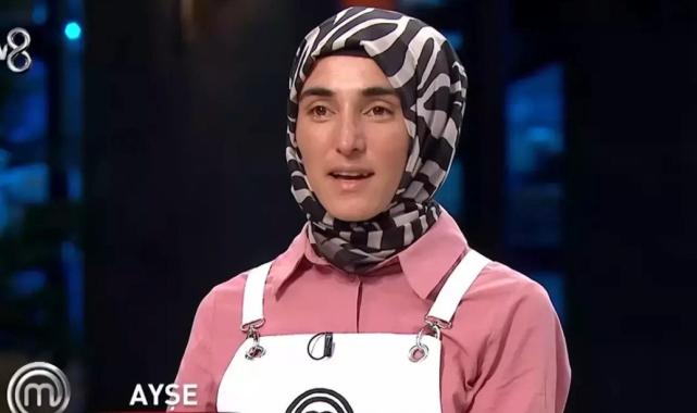 MasterChef Ayse Ekize Sasirtici Is Teklifi Yuzu Guldu