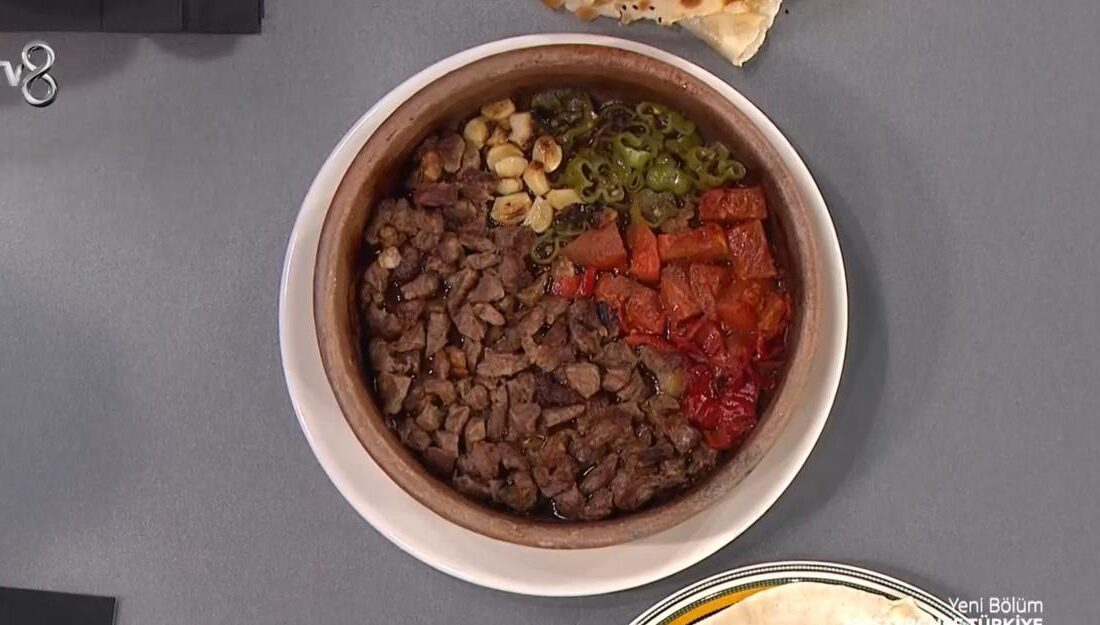 Yan Yana Pişirilen Eti Nasıl Yapılır?Haberin BaşlıklarıYan Yana Pişirilen Eti