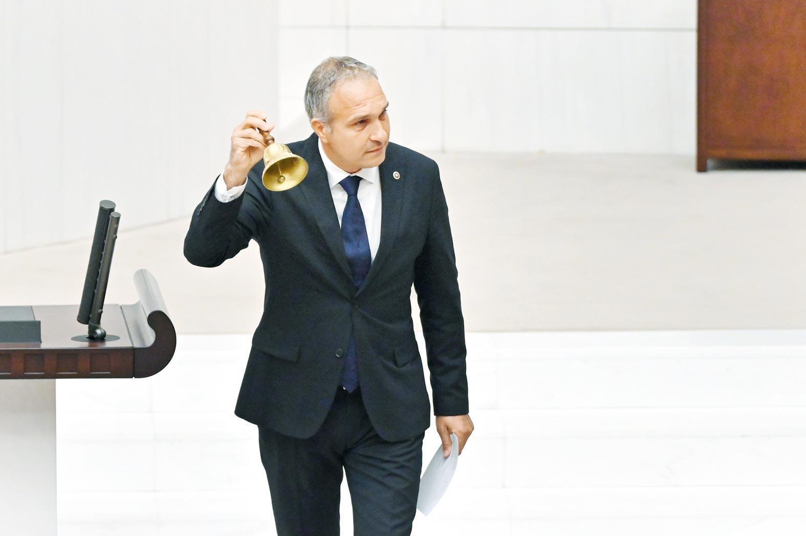 Öğretmenlik Meslek Kanunu Teklifi TBMM Genel Kurulu’nda Kabul Edildi CHP