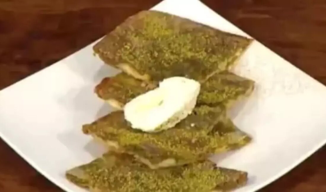 Katmer Tarifi: Lezzetli ve Pratik Bir Tatlı Tarifi Katmer Malzemeleri