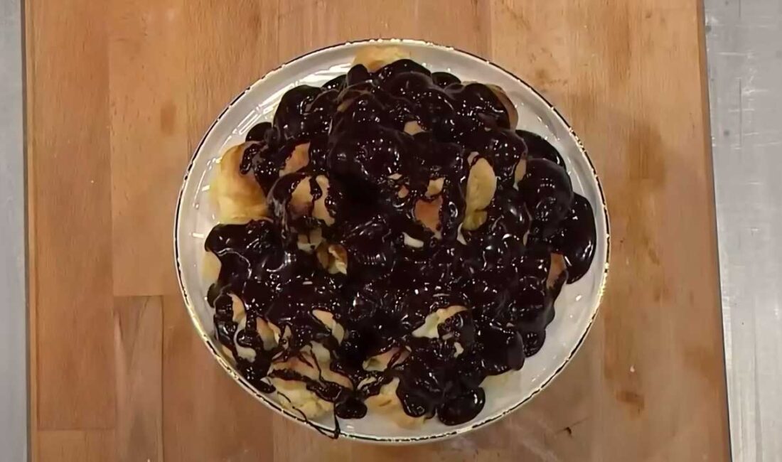 MasterChef Yarışmacıları Profiterol Yarışmasında Ter Döktü!Haberin BaşlıklarıMasterChef Yarışmacıları Profiterol Yarışmasında