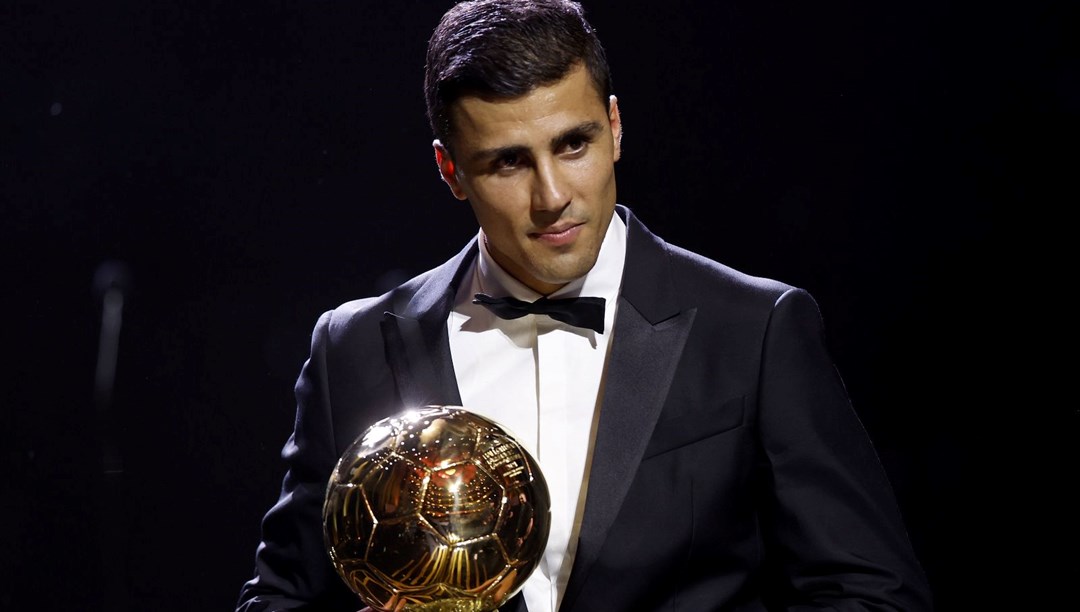 Manchester City’nin Orta Saha Oyuncusu Rodri, Ballon d’Or Ödülünü Kazandı