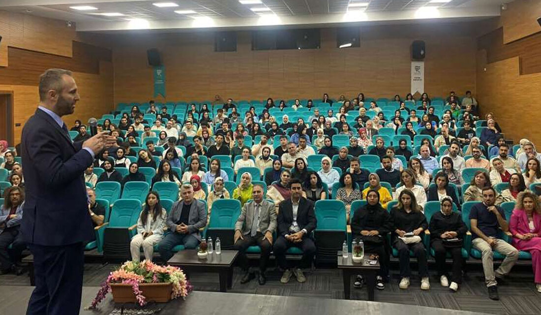 Eğitim Fakültesi Konferans Salonu’nda Proje Kültürü Semineri Düzenlendi Açılış Konuşması