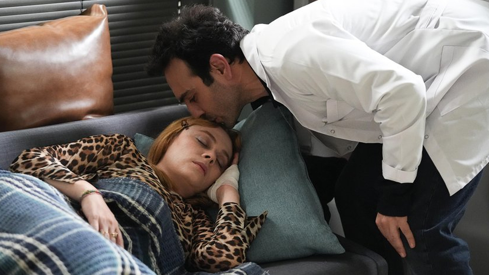 Bahar Dizisinin Son Bölümünde Neler Yaşandı? Evren’in geçmişinden gelen sürpriz