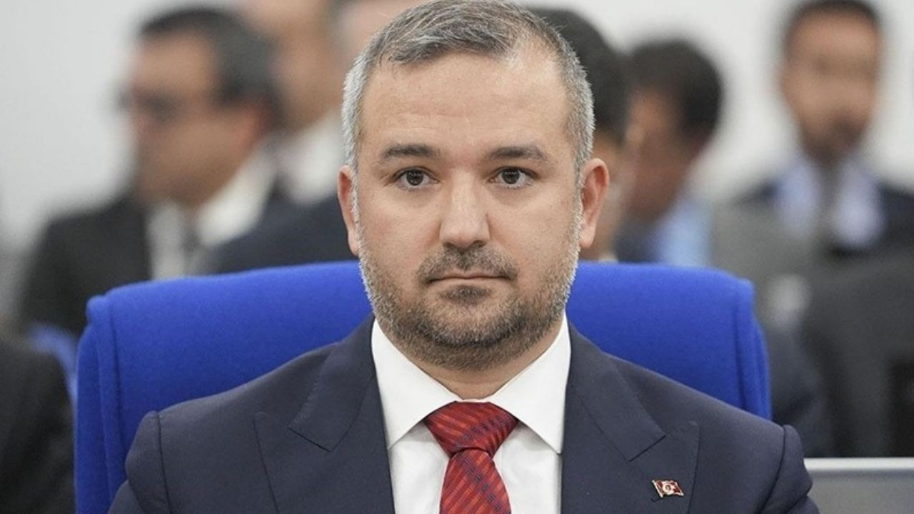 Tcmb Baskani Karahan Tuik ile Enagin Farki Kirmizi ile Yesil