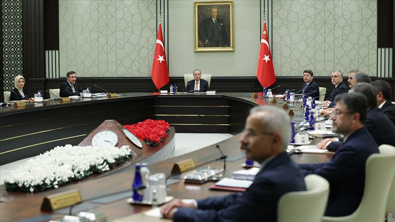 Cumhurbaşkanlığı Kabinesi Terörle Mücadele Gündemiyle Toplanıyor Bugün, Cumhurbaşkanı Recep Tayyip