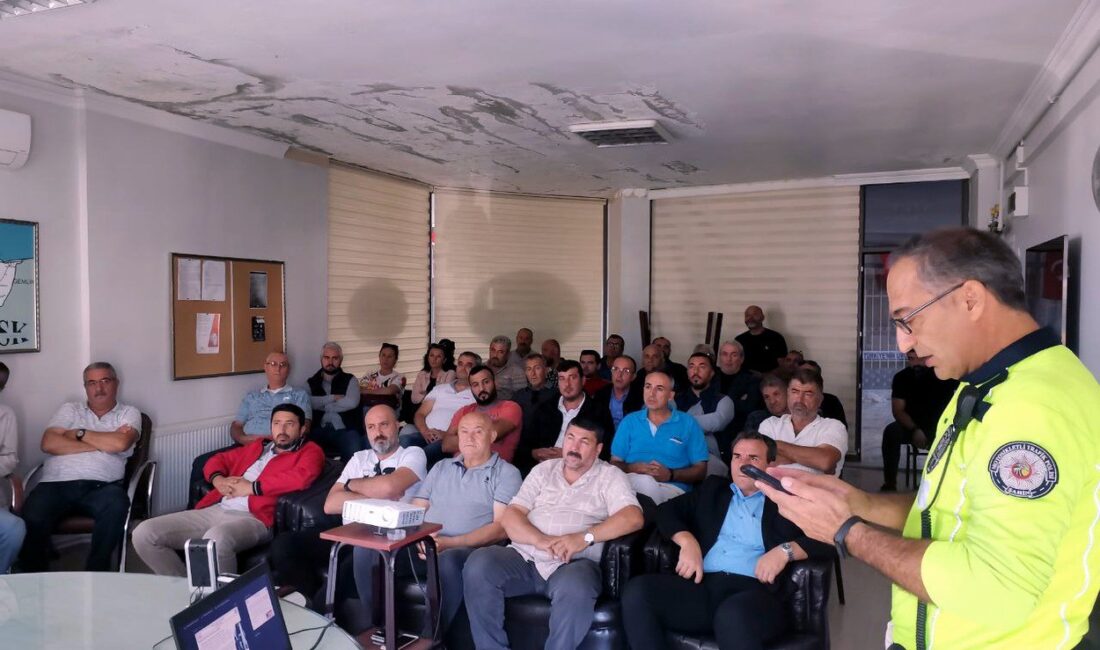 Servisçilere Trafik Polisinden Eğitim Semineri Mudanya İlçe Emniyet Müdürlüğü Servisçilere