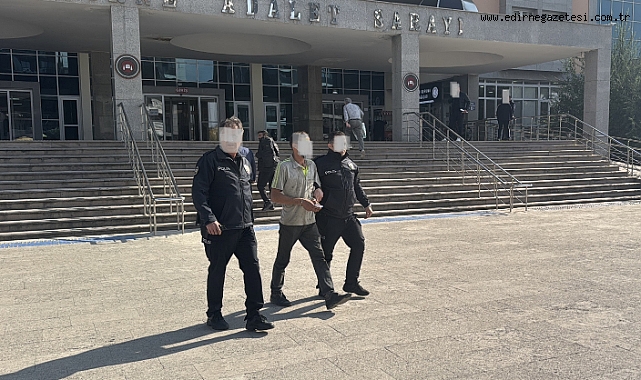 TREN KAZASINA NEDEN OLAN SÜRÜCÜ TUTUKLANDI Demir Yoluna Araç Bırakarak