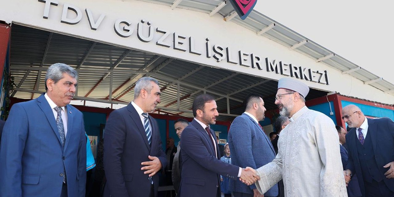 Türkiye Diyanet Vakfı deprem bölgesine kardeşliği taşıyor! Bölgede yapılan çalışmalar göz dolduruyor