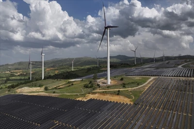 Türkiye’nin Temiz Enerji Yatırımları Dışa Bağımlılığı Azaltmayı HedefliyorHaberin BaşlıklarıTürkiye’nin Temiz