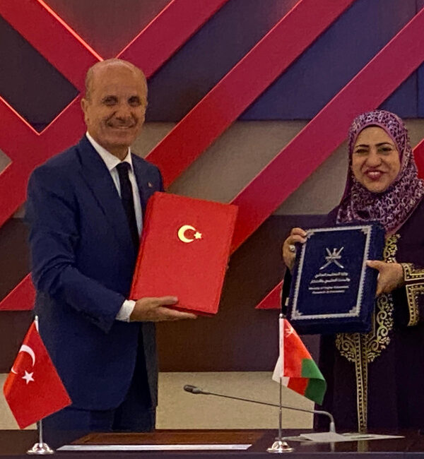 Türkiye ve Umman Arasında Yükseköğretim İş Birliği Anlaşması İmzalandı Törende