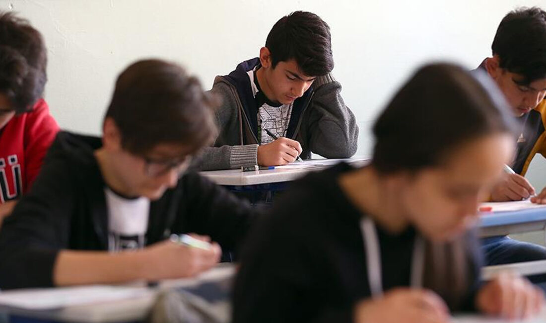 Türkiye’de Eğitim İstatistikleri 2023-2024Haberin BaşlıklarıTürkiye’de Eğitim İstatistikleri 2023-2024Öğrenci DağılımıÖğretmen SayısıOkul