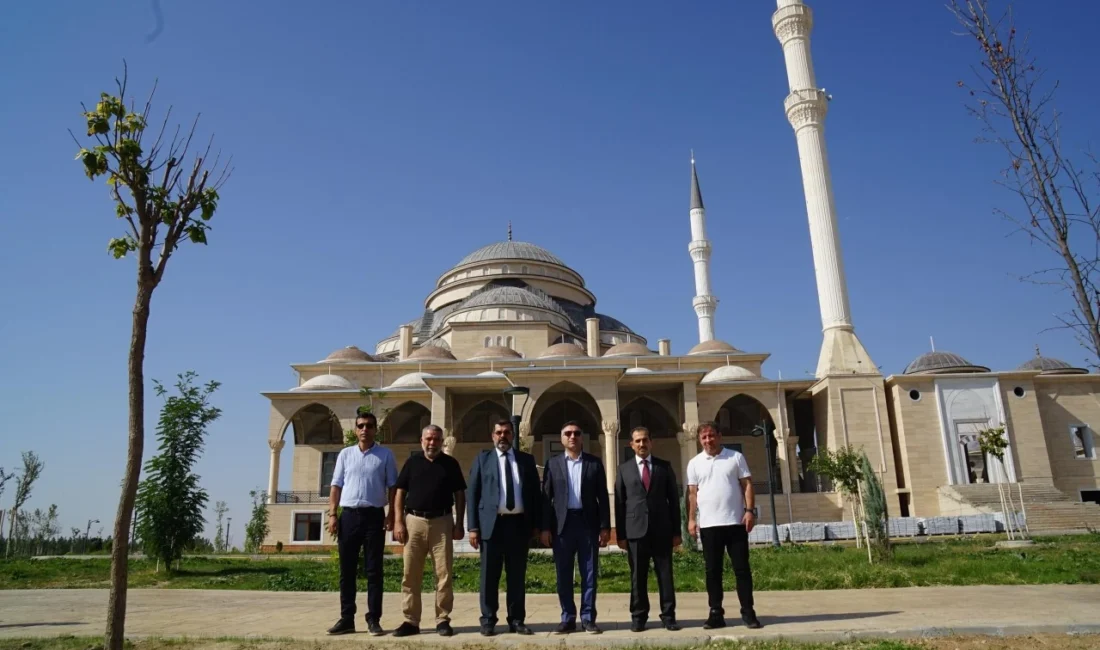 Rektör ve Müftü, Batman Üniversitesi Kampüsünde Cami İnşaatını GezdiHaberin BaşlıklarıRektör