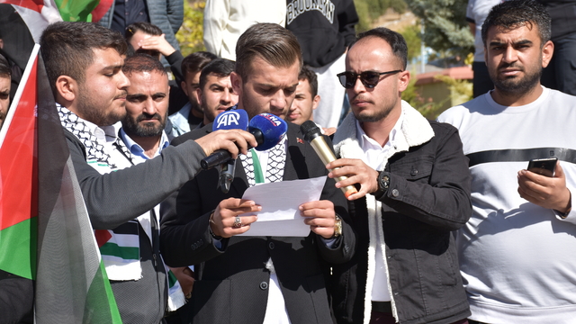 üniversite öğrencileri, Şırnak’ta “Yüreğimde Filistin” temasıyla İsrail’in Gazze’ye yönelik saldırılarına