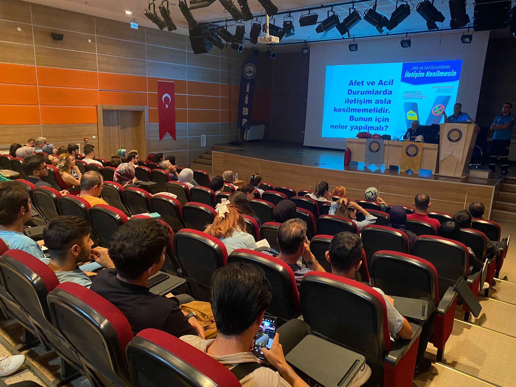 Universite Ogrencilerine DUAKtan Aft Farkindalik Egitimi