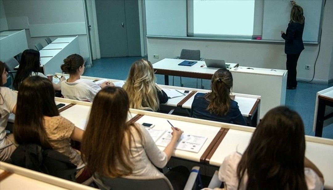 Üniversite Sınavında 106 Bin Öğrenci Çok Zorlandı Yarım Net Yapan