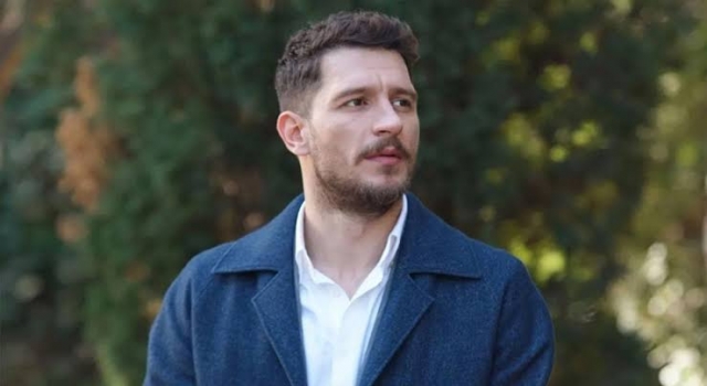 Uraz Kaygılaroğlu, Geçmişte Verdiği Kontroverisyal Pozlar İçin Özür Dilemişti: Şimdi