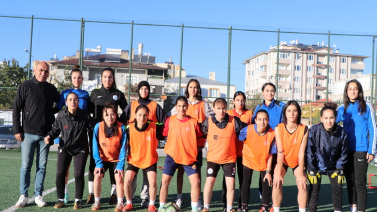 Vangucu Kadin Futbol Takimi Destek Bekliyor