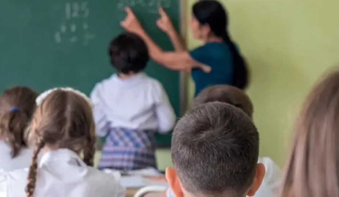 28 Ekim 2024 Okullar Yarım Gün Tatil Mi? Öğrenciler Cumhuriyet