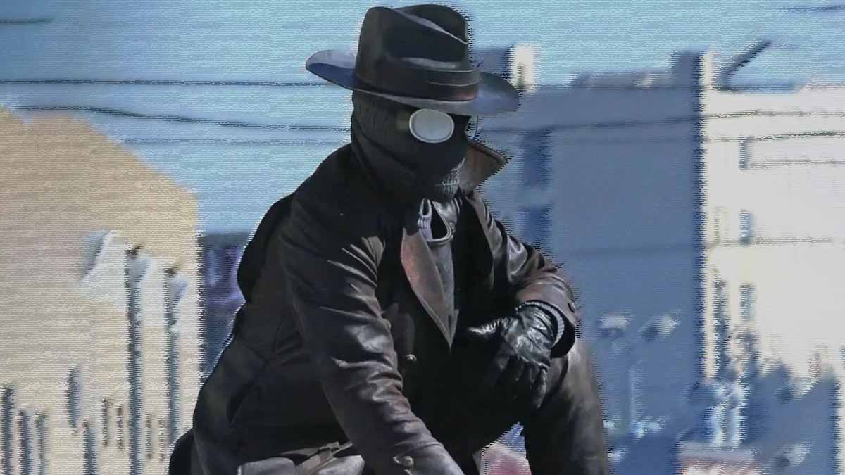 Nicolas Cage, Spider-Noir dizisinde canlandıracağı karakterle set fotoğraflarında görüntülendi. Cage,