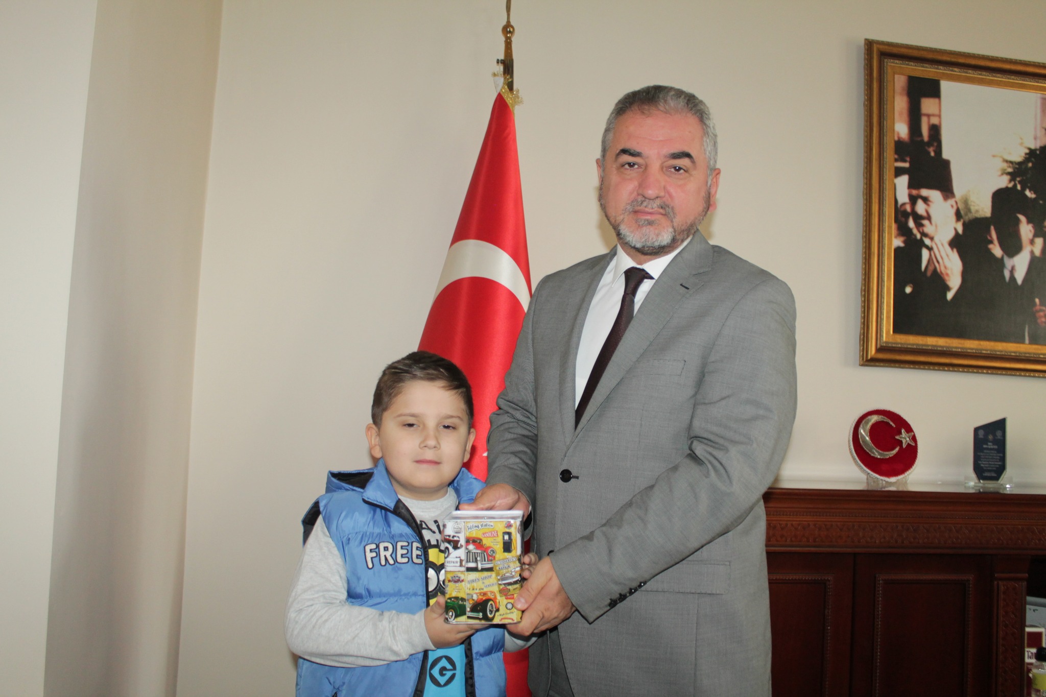 Aydinli Ogrenci Harcliklarini Kuran Kursu Insaatina Bagisladi