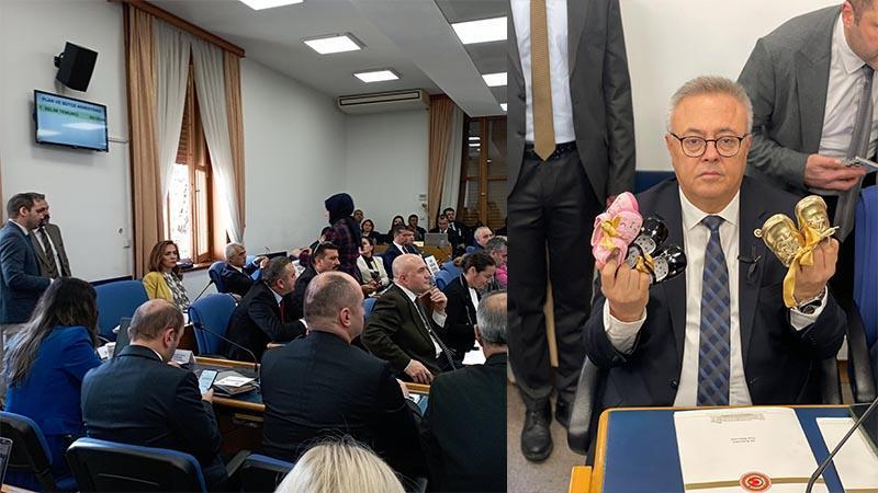 Sağlık Bakanı’na Tepki Gösteren Milletvekilleri Toplantıyı Terk EttiHaberin BaşlıklarıSağlık Bakanı’na
