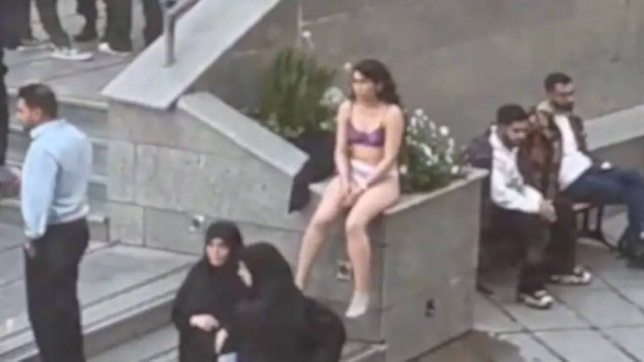 İranlı Üniversite Öğrencisi Kıyafet Tacizine Karşı Protesto Etti İran’ın başkenti