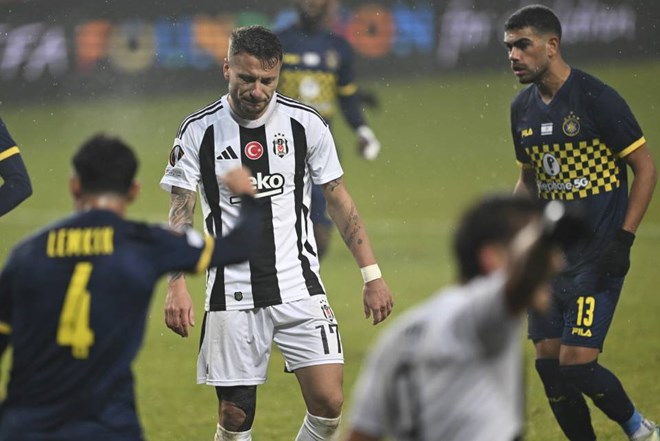 Yok Artık! Bu Kadarı da Gerçekten Fazla: Spor Yazarları, Beşiktaş'ın Mağlubiyeti Hakkında Ne Dedi? - Son Dakika Spor Haberleri Yok artık! Bu kadarı da gerçekten fazla