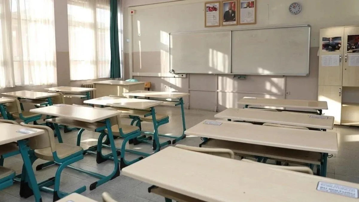 MEB 2024-2025 Eğitim-Öğretim Yılı Tatil Takvimi Açıklandı Ara Tatil Başlıyor: