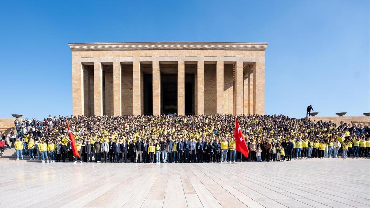 Gençler, Anıtkabir’de Atatürk’ü Andı 4 Bin 500 Genç, Ata’nın Huzurunda
