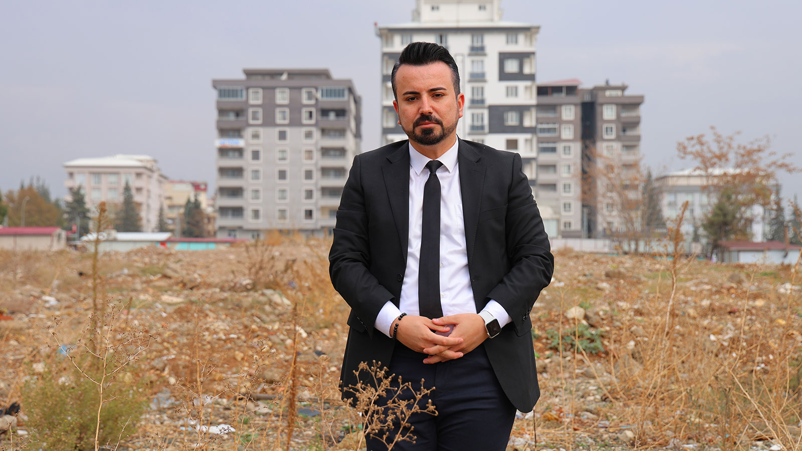 Acilarimizin Sonu Hic Gelmedi Hala Diri