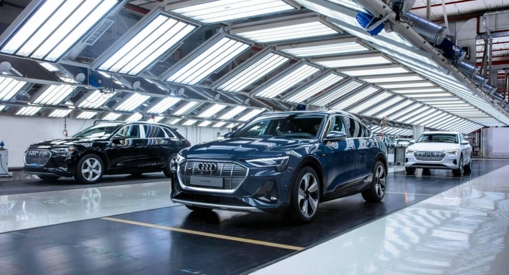 Audi, Fabrikasına Müşteri Bulamadı - Diken'ın Başlığı Yeniden Yazıldı Audi Fabrikası