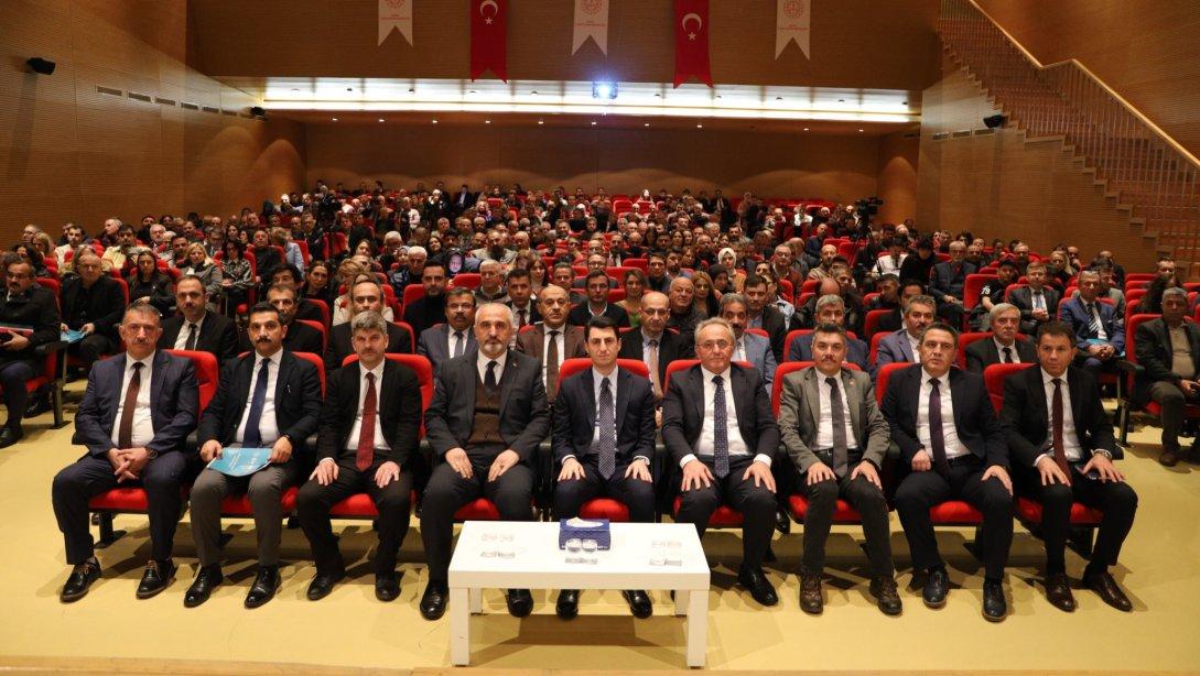 Millî Eğitim Bakan Yardımcısı M. Bilal Macit ve Meslekî ve