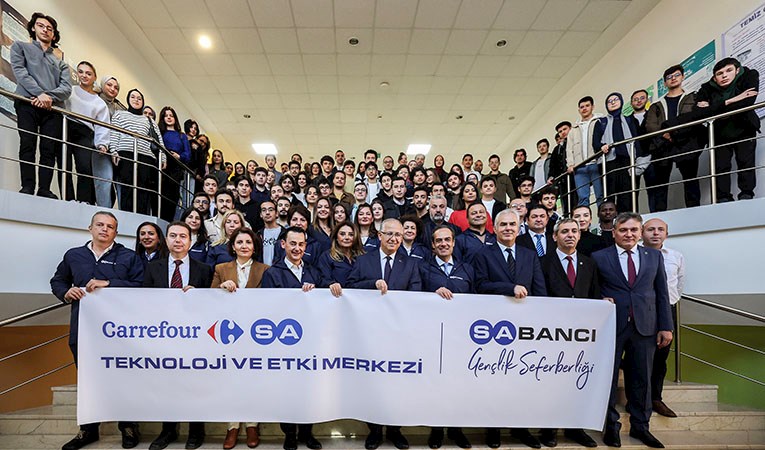 CarrefourSA, Türkiye Gençlerine Teknoloji ve Etki Merkezi AçıyorHaberin BaşlıklarıCarrefourSA, Türkiye