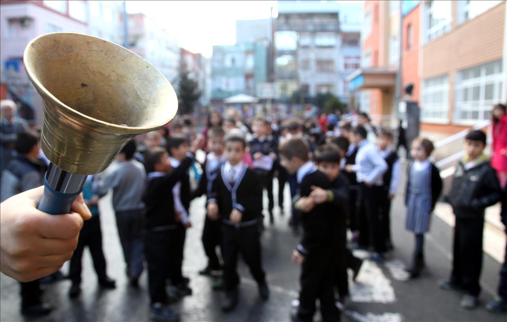 MEB’e Bağlı Okullarda Ara Tatil Başlıyor: İşte Detaylar Öğrenciler 20