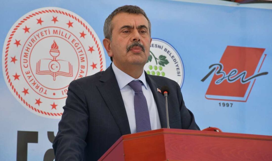 CHP, Milli Eğitim Bakanı Yusuf Tekin Hakkında Suç Duyurusunda Bulundu
