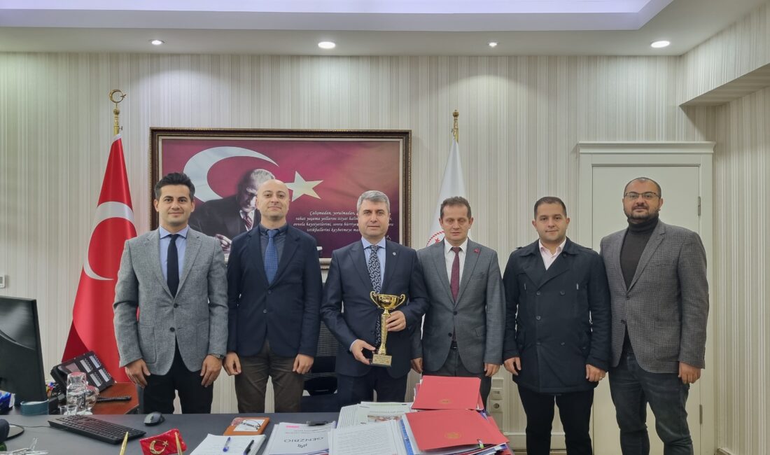 Çalışma Genel Müdürlüğü Futbol Takımı Üçüncülük Kupasını Kazanarak Başarıyı Paylaştı