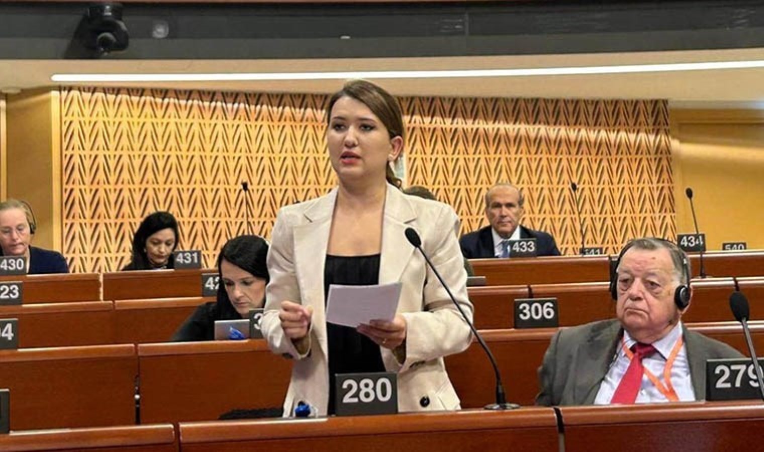 Gökçen: Schennach ile Belediyelere Yönelik Gelişmeleri Görüştük Gökçen, Schennach ile