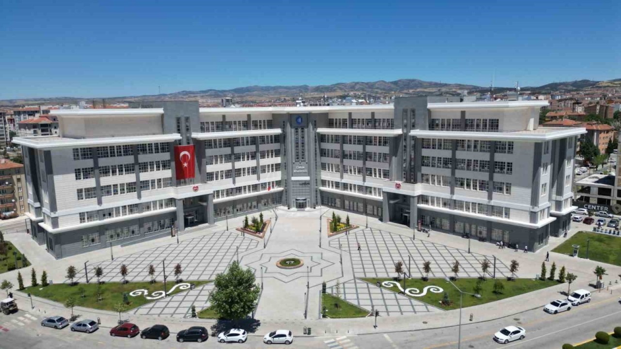Corum Belediyesi Universite Ogrencilerine Ilk Harcliklari Veriyor