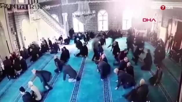 Rize’nin Hemşin İlçesinde Yaşanan 4.7 Büyüklüğündeki Depremin Panik Anları Güvenlik