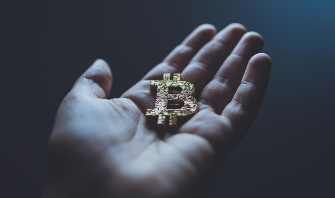 Japonya merkezli bir şirketin bugün, lider kripto para bitcoin‘e yatırım