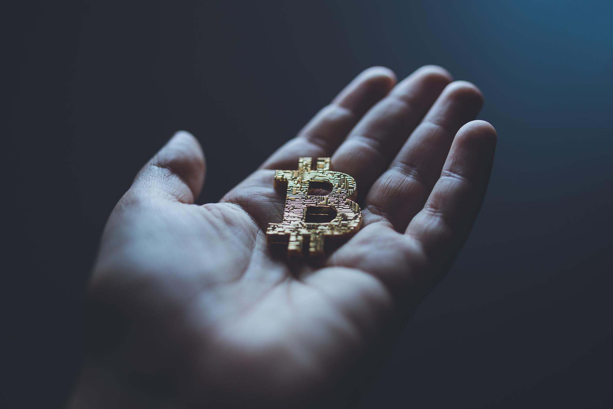 Japonya merkezli bir şirketin bugün, lider kripto para bitcoin‘e yatırım