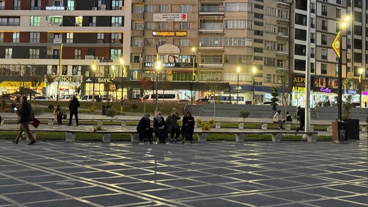Elazigi sallayan 5 buyuklugundeki deprem korkuttu.webp
